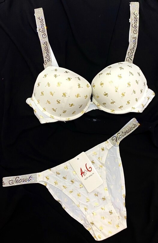 Комплект нижнего белья Victoria s Sicret