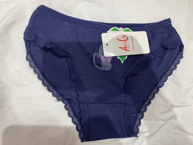 Трусы женские yi xin da 2927