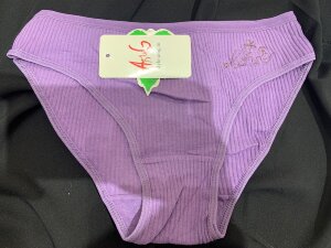 Трусы женские yi xin da 3009