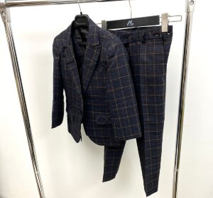 Костюм школьный в крупную клетку