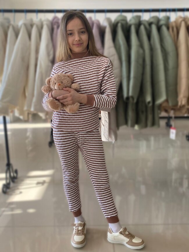 Костюм в полоску