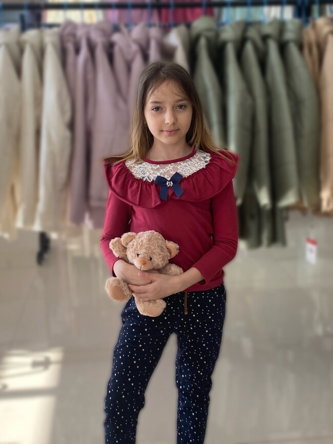 Кофточка с гипюром и бантиком